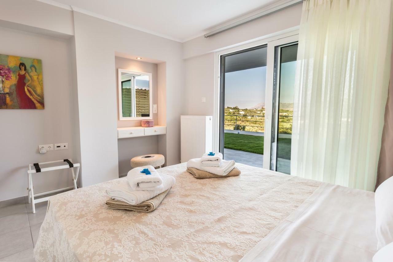 Villa Oasis Galatás 외부 사진
