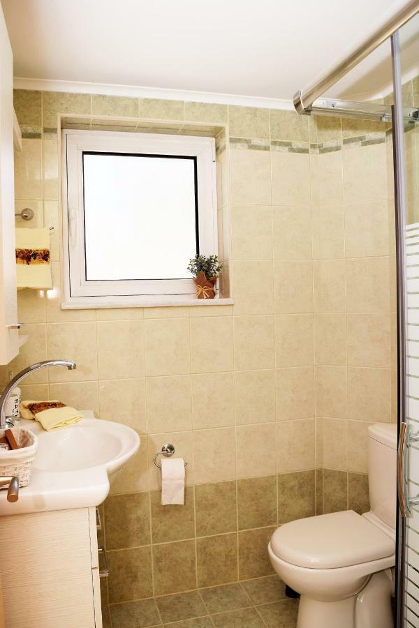 Villa Oasis Galatás 외부 사진